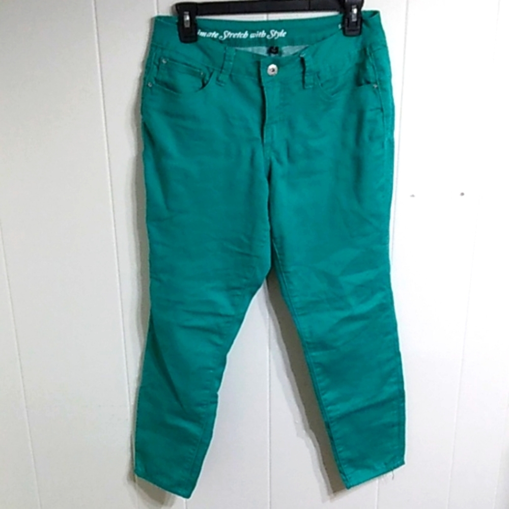 Signature Studio, size 8